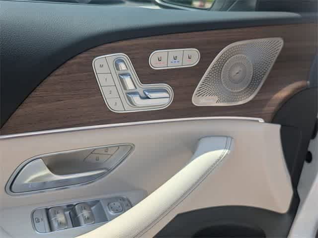 Thumbnail: 2025 Mercedes-Benz GLE - 16