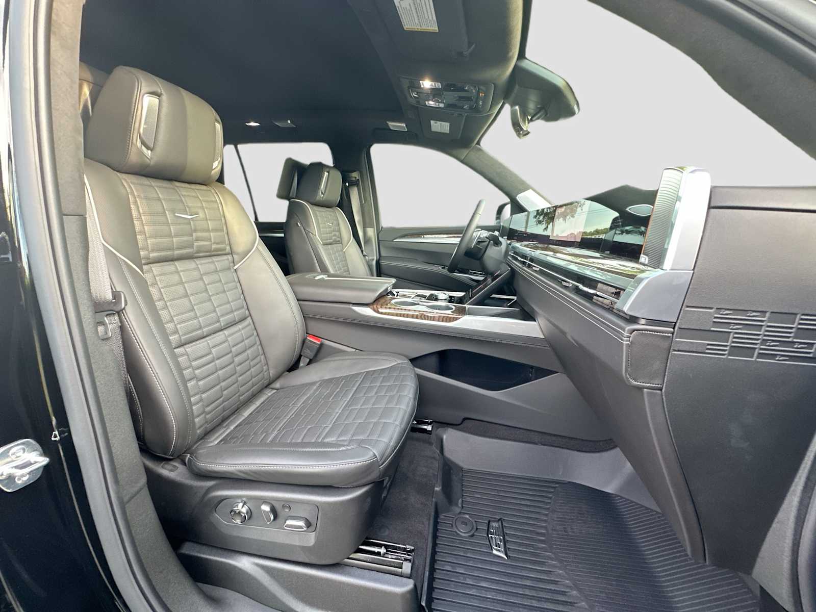Thumbnail: 2026 Cadillac Escalade - 31
