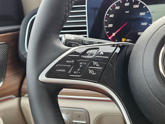 Thumbnail: 2026 Mercedes-Benz GLE - 26