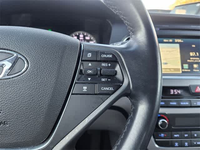 Thumbnail: 2017 Hyundai Sonata - 24