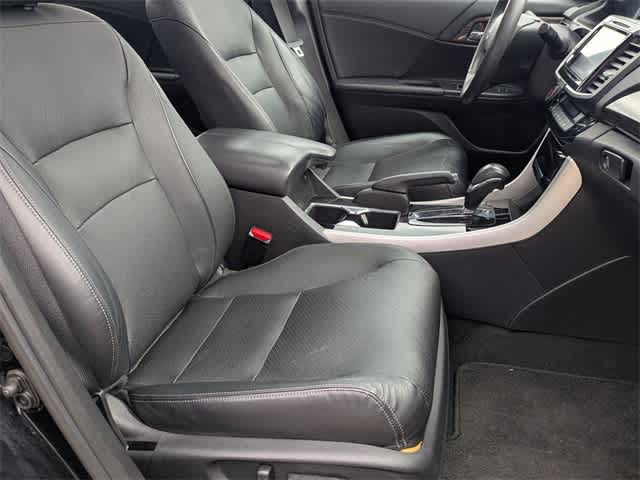 Thumbnail: 2016 Honda Accord - 18