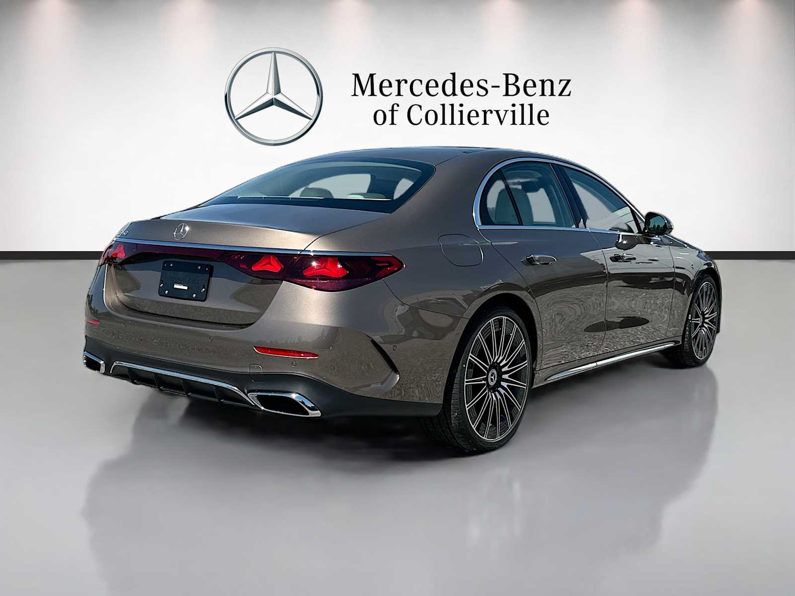 Thumbnail: 2026 Mercedes-Benz E-Class - 5