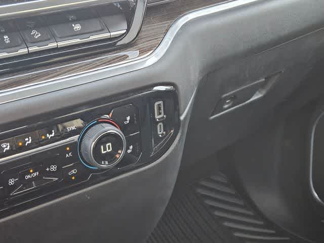 Thumbnail: 2025 Chevrolet Silverado 1500 - 31