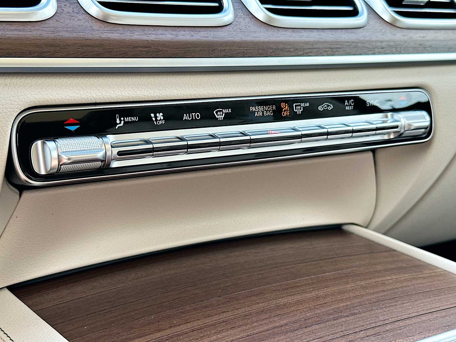 Thumbnail: 2026 Mercedes-Benz GLS - 16