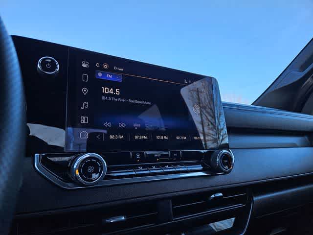 Thumbnail: 2024 Chevrolet Colorado - 27