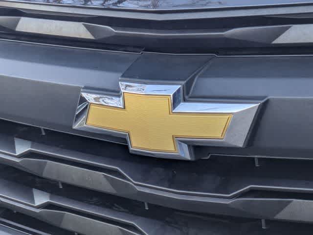 Thumbnail: 2023 Chevrolet Colorado - 12