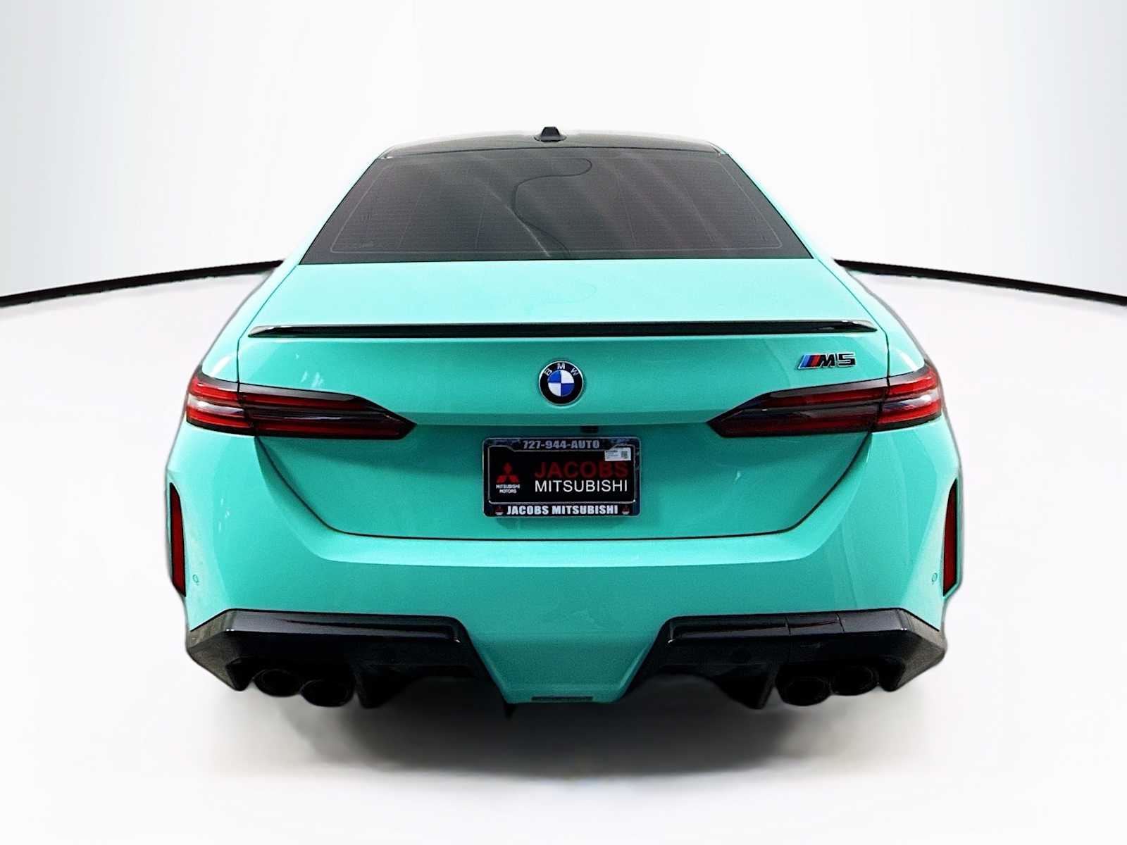 Thumbnail: 2025 BMW M5 - 10