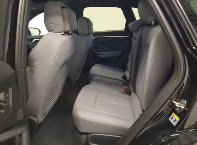 Thumbnail: 2025 Audi Q3 - 7