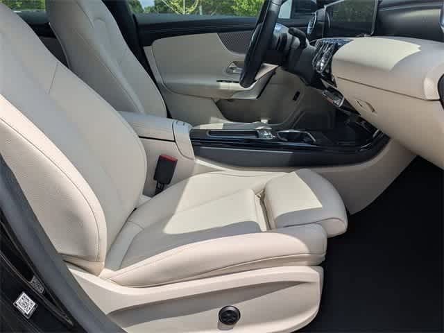2025 Mercedes-Benz CLA 250 10