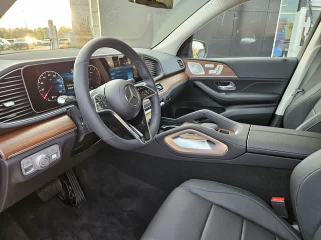 Thumbnail: 2026 Mercedes-Benz GLE - 2