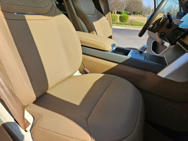 Thumbnail: 2026 Land Rover Range Rover - 23