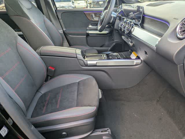 Thumbnail: 2026 Mercedes-Benz GLB - 26