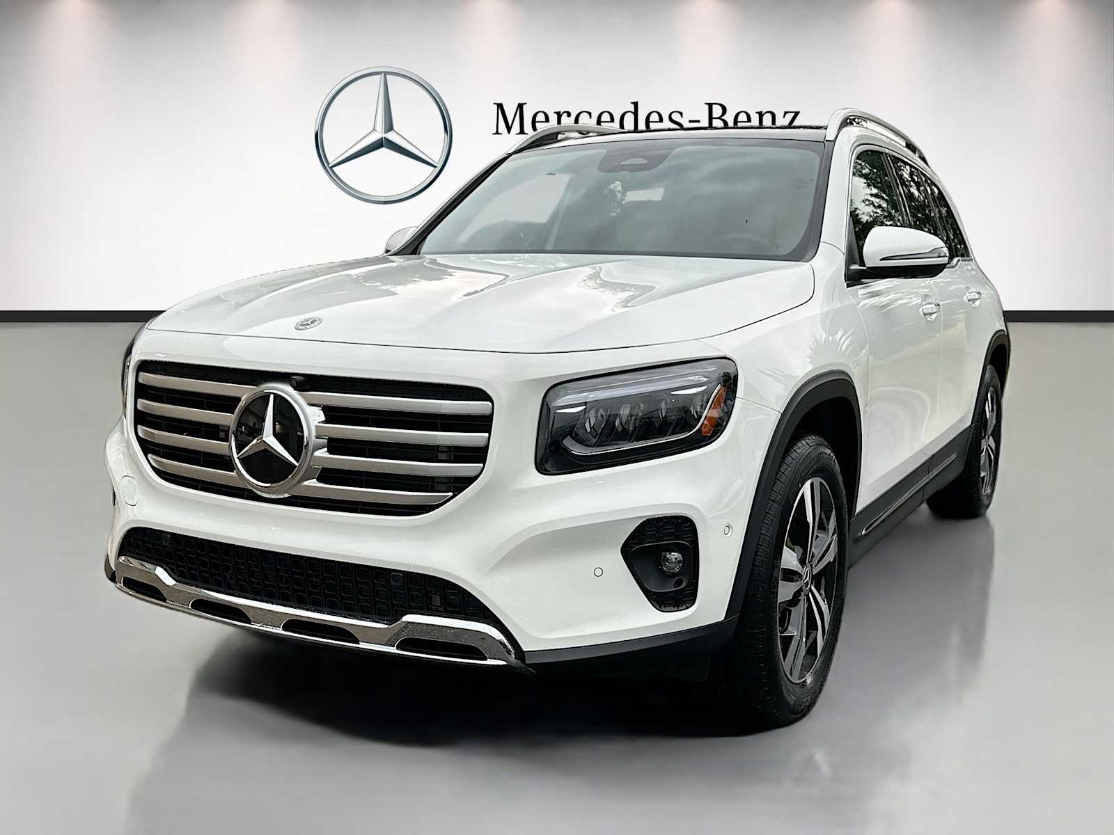 Thumbnail: 2026 Mercedes-Benz GLB - 1