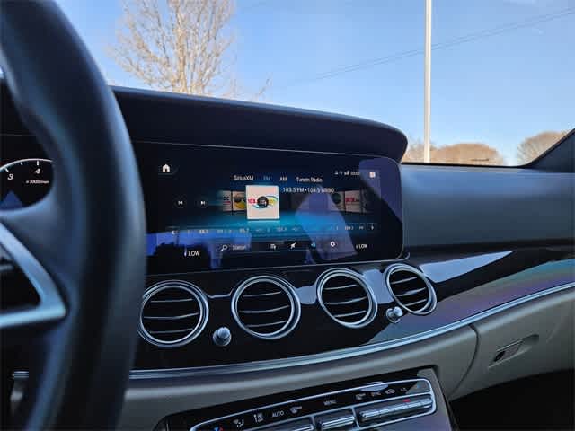 Thumbnail: 2021 Mercedes-Benz E-Class - 28