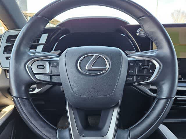 Thumbnail: 2023 Lexus RX - 23