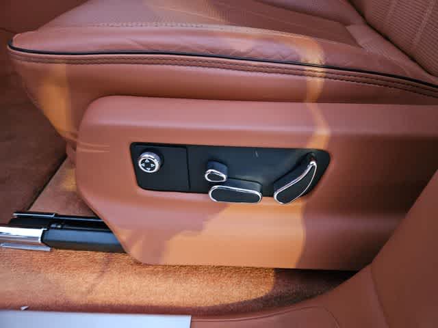 Thumbnail: 2023 Bentley Bentayga - 15