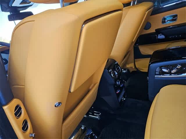 Thumbnail: 2022 Rolls-Royce Cullinan - 17