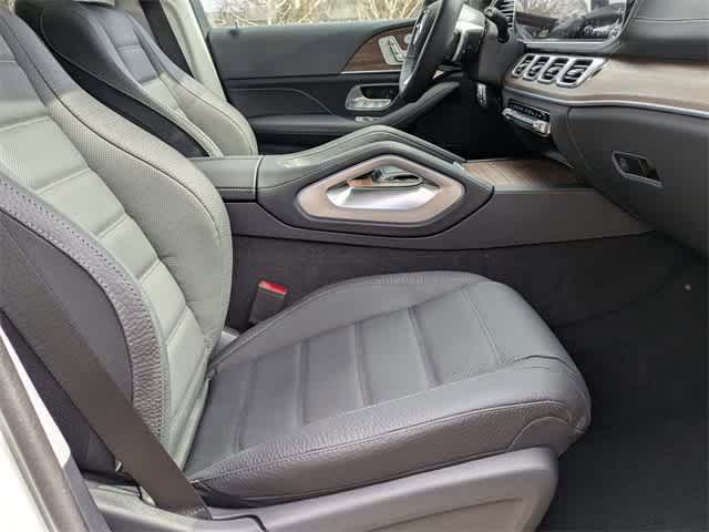 Thumbnail: 2025 Mercedes-Benz GLS - 11