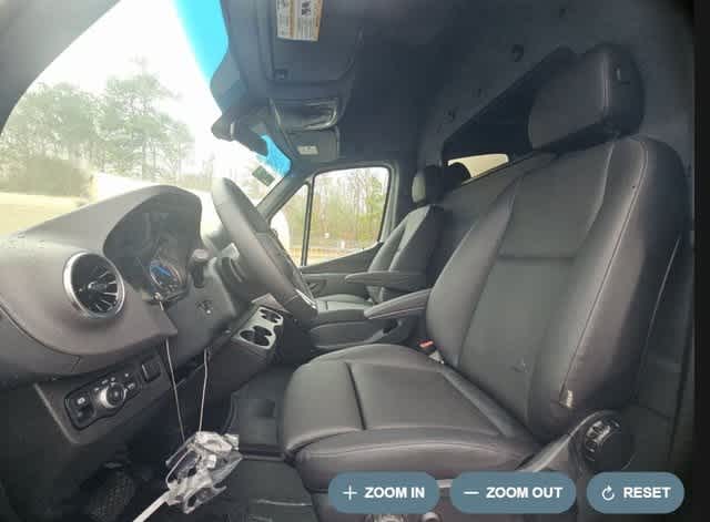 Thumbnail: 2024 Mercedes-Benz eSprinter - 2