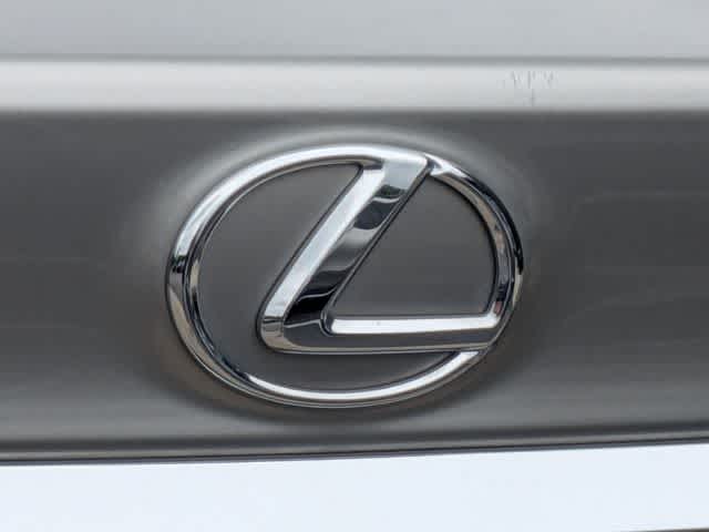 Thumbnail: 2016 Lexus ES - 11
