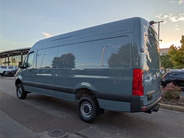 Thumbnail: 2025 Mercedes-Benz Sprinter - 6