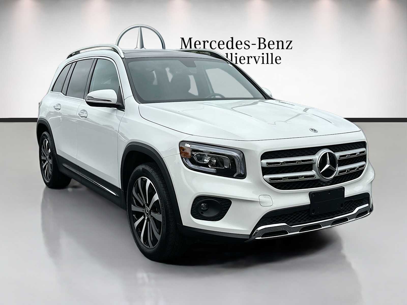 Thumbnail: 2022 Mercedes-Benz GLB - 3