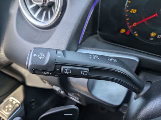 Thumbnail: 2022 Mercedes-Benz GLB - 26