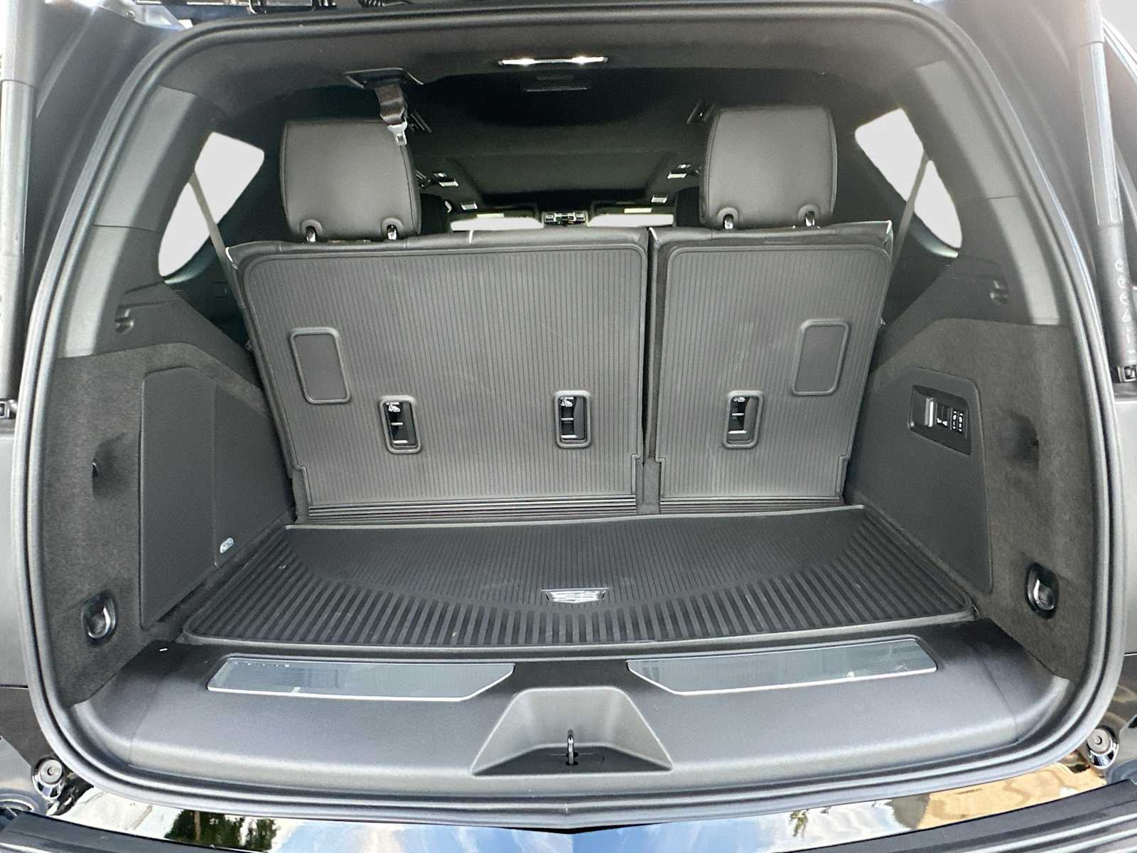 Thumbnail: 2026 Cadillac Escalade - 29