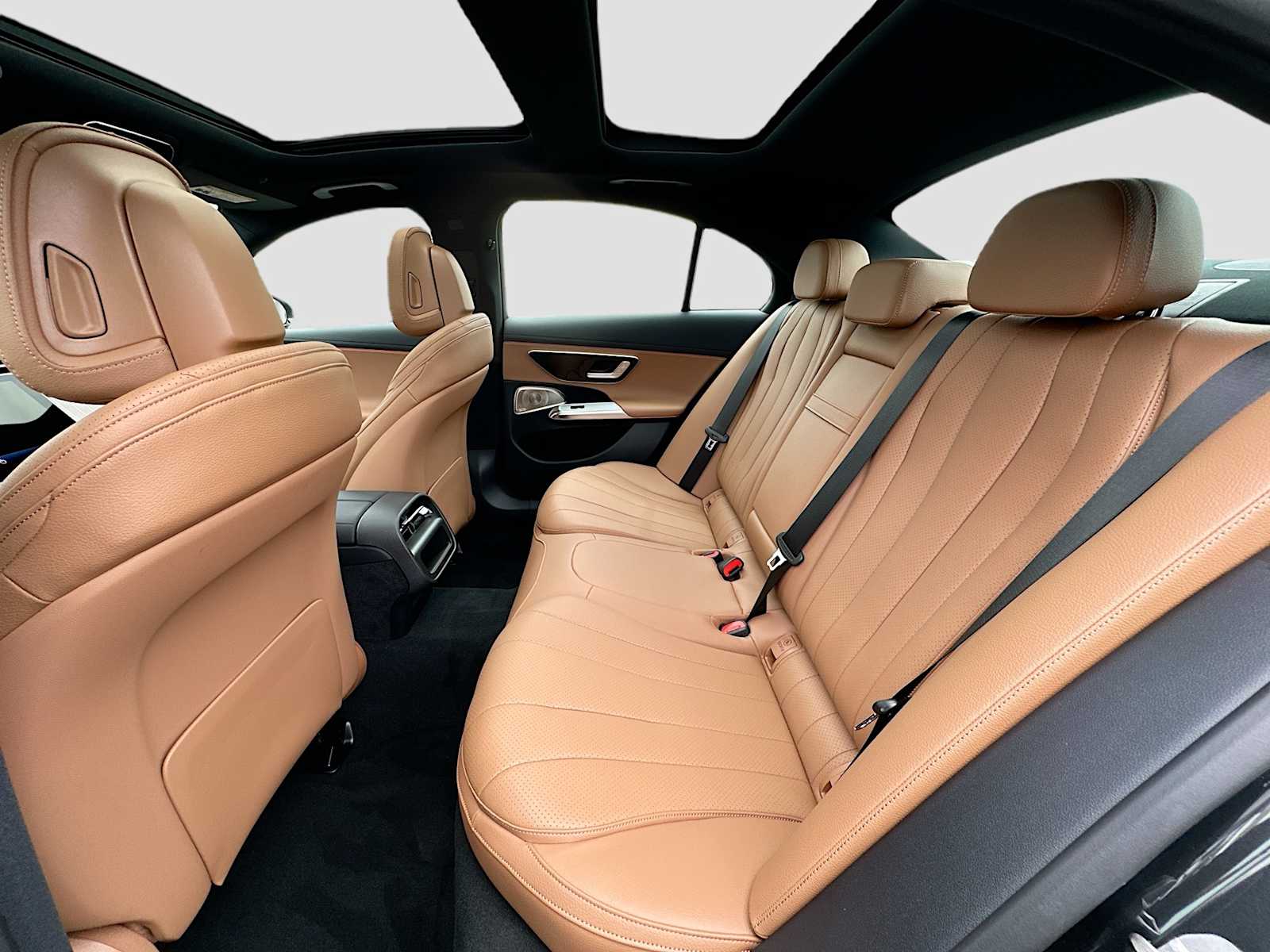 Thumbnail: 2026 Mercedes-Benz E-Class - 26