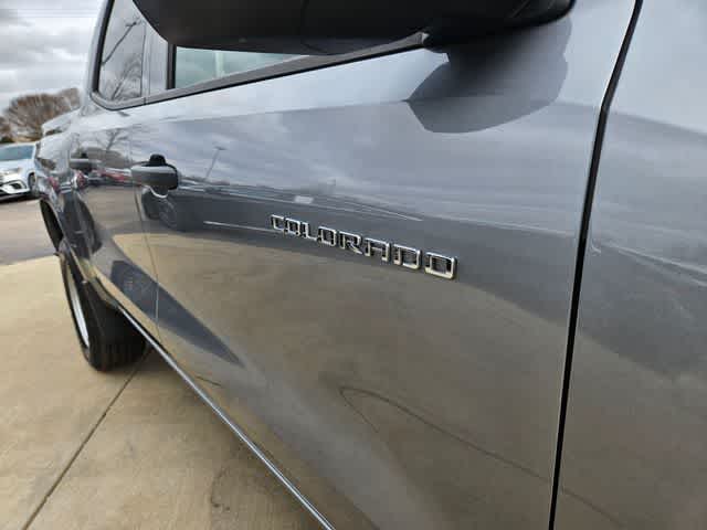 Thumbnail: 2023 Chevrolet Colorado - 12