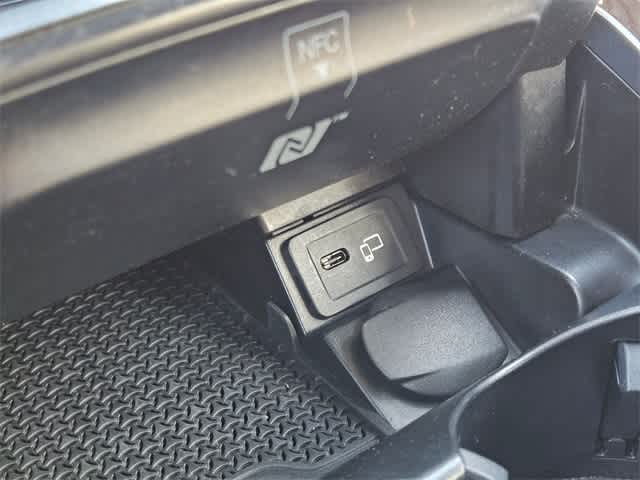 Thumbnail: 2023 Mercedes-Benz E-Class - 32