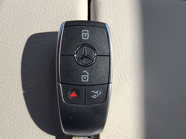 Thumbnail: 2026 Mercedes-Benz GLE - 35