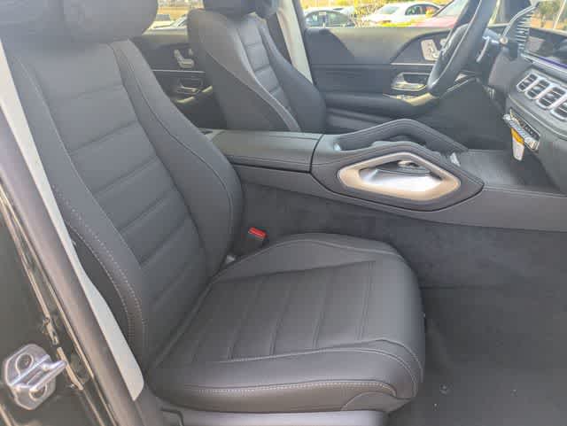 Thumbnail: 2026 Mercedes-Benz GLS - 22