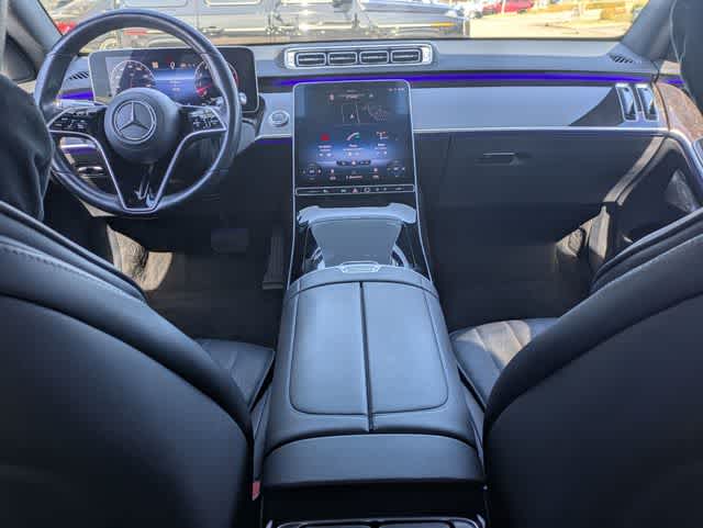 Thumbnail: 2022 Mercedes-Benz S-Class - 18