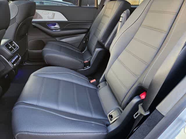 Thumbnail: 2026 Mercedes-Benz GLS - 22