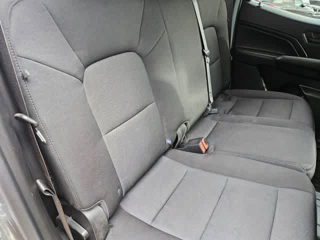 Thumbnail: 2023 Chevrolet Colorado - 20