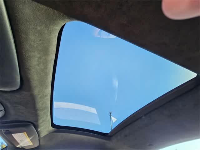 Thumbnail: 2025 Porsche 911 - 17