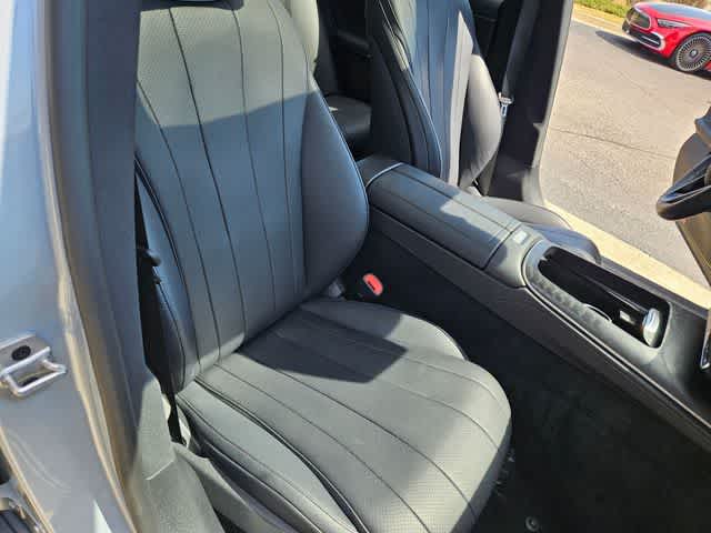 Thumbnail: 2024 Mercedes-Benz E-Class - 23