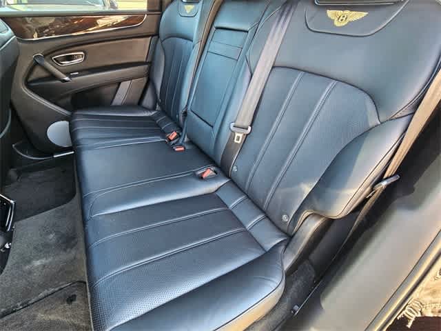 Thumbnail: 2020 Bentley Bentayga - 18