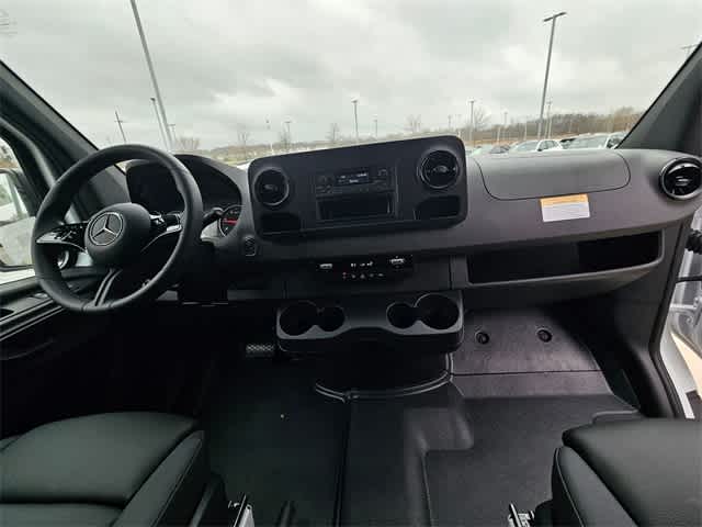 Thumbnail: 2026 Mercedes-Benz Sprinter - 18