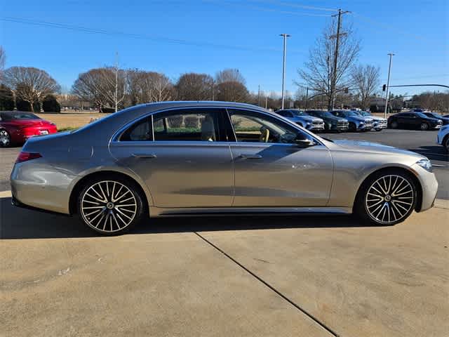 Thumbnail: 2021 Mercedes-Benz S-Class - 9