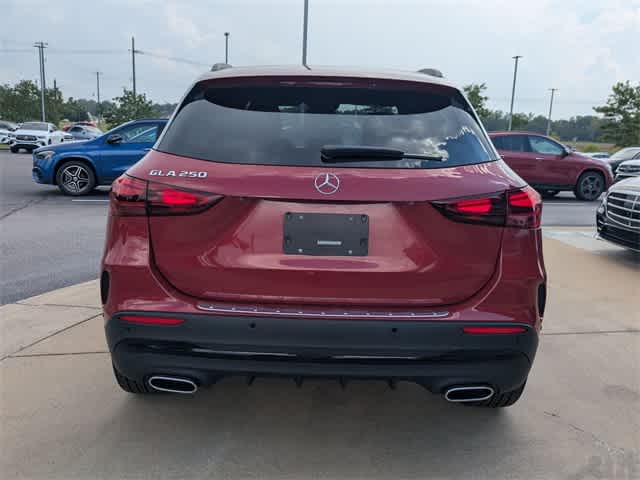 Thumbnail: 2026 Mercedes-Benz GLA - 7