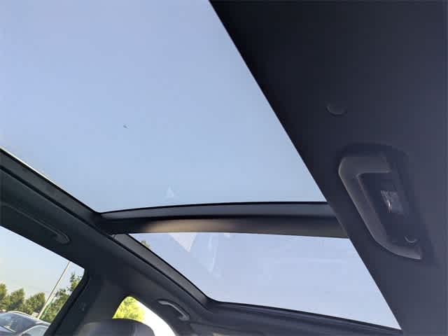 Thumbnail: 2025 Mercedes-Benz GLE - 21