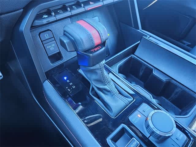 Thumbnail: 2024 Toyota Sequoia - 32