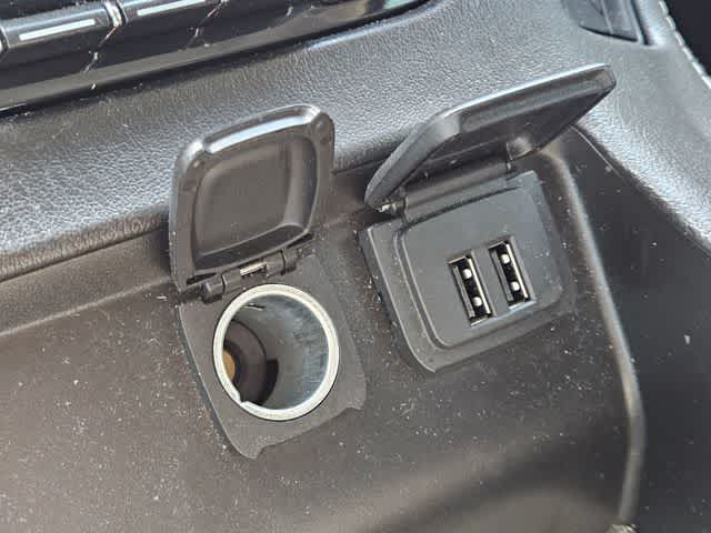 Thumbnail: 2015 Chevrolet Suburban - 29