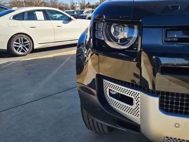 Thumbnail: 2025 Land Rover Defender - 11