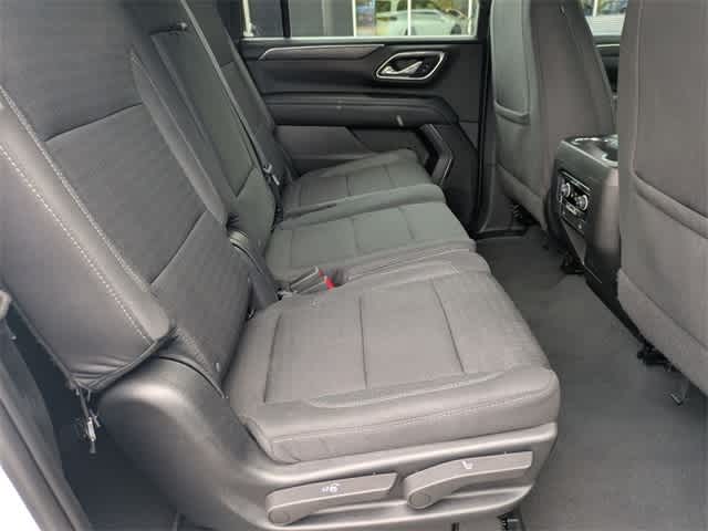 Thumbnail: 2023 Chevrolet Suburban - 21