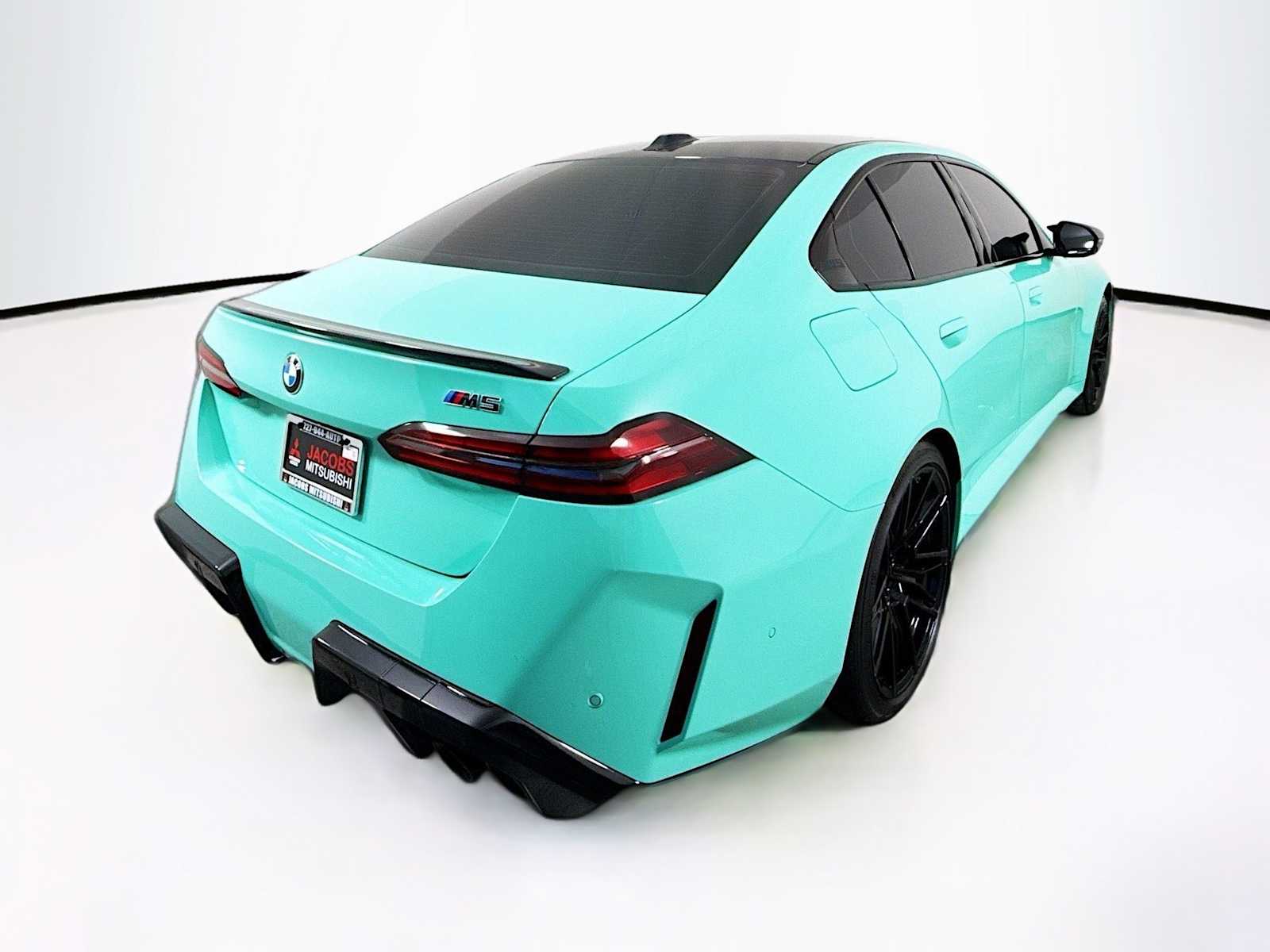 Thumbnail: 2025 BMW M5 - 11