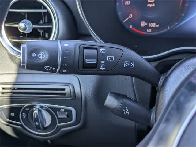 Thumbnail: 2022 Mercedes-Benz GLC - 25