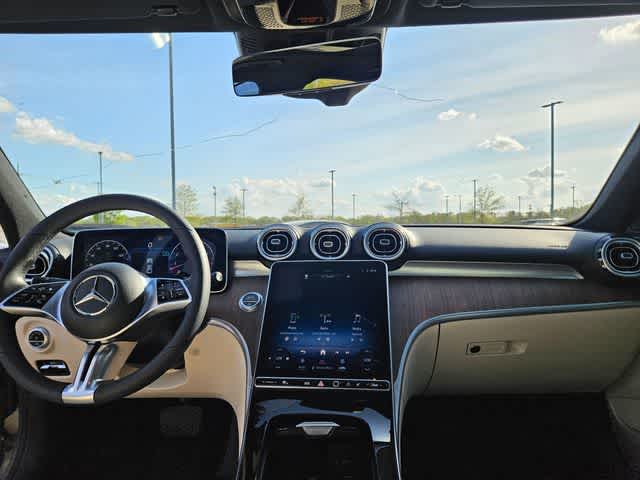 Thumbnail: 2023 Mercedes-Benz C-Class - 18